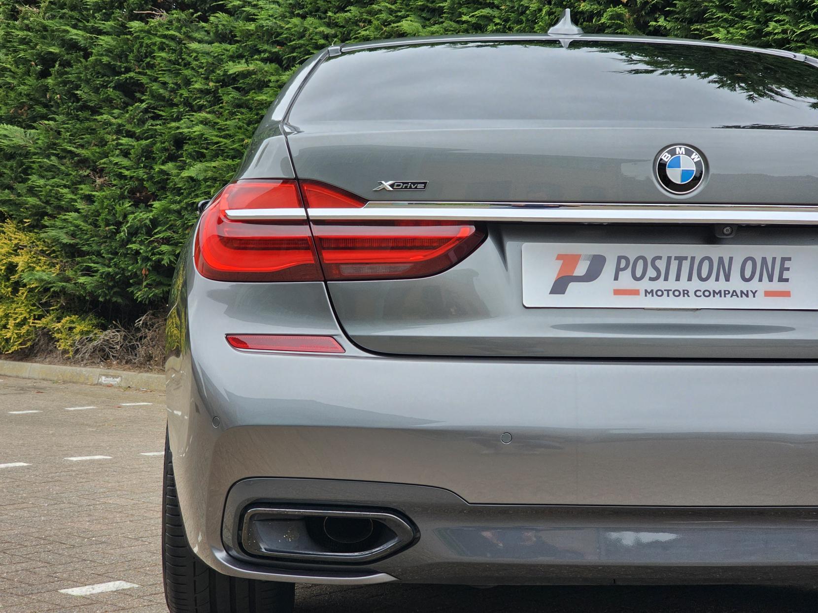 BMW 7 Series 3.0 740d M Sport Saloon 4dr Diesel Auto xDrive Euro 6 (s/s) (320 ps)