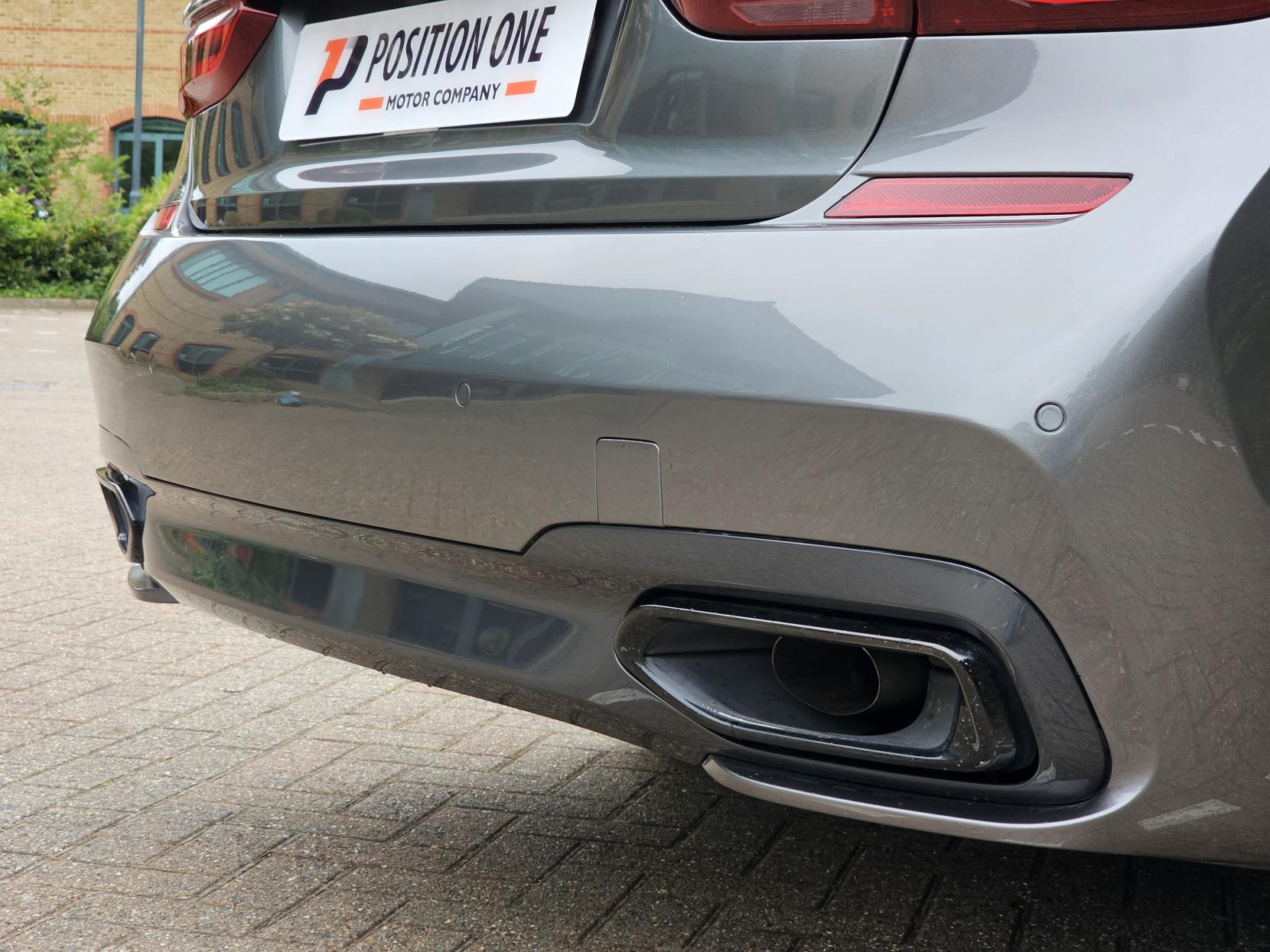 BMW 7 Series 3.0 740d M Sport Saloon 4dr Diesel Auto xDrive Euro 6 (s/s) (320 ps)