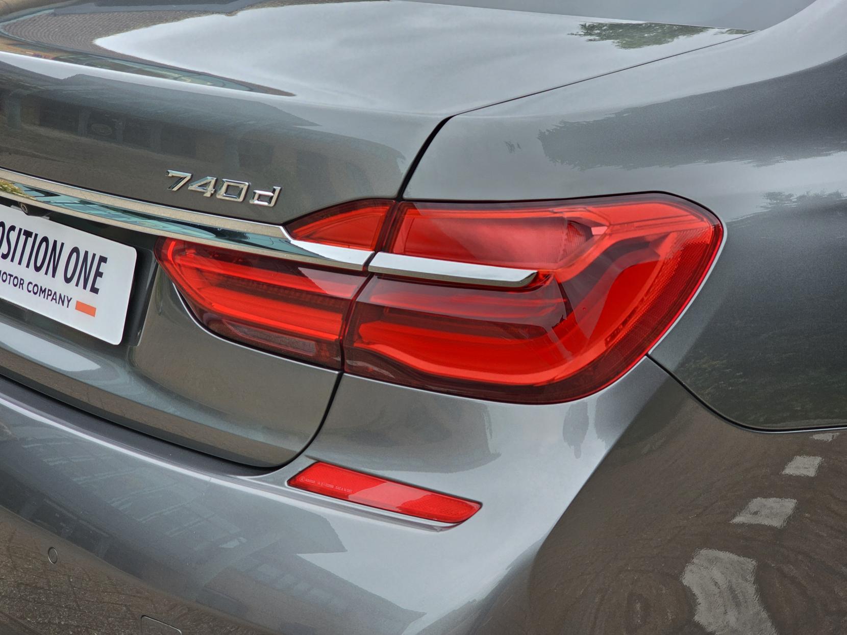 BMW 7 Series 3.0 740d M Sport Saloon 4dr Diesel Auto xDrive Euro 6 (s/s) (320 ps)