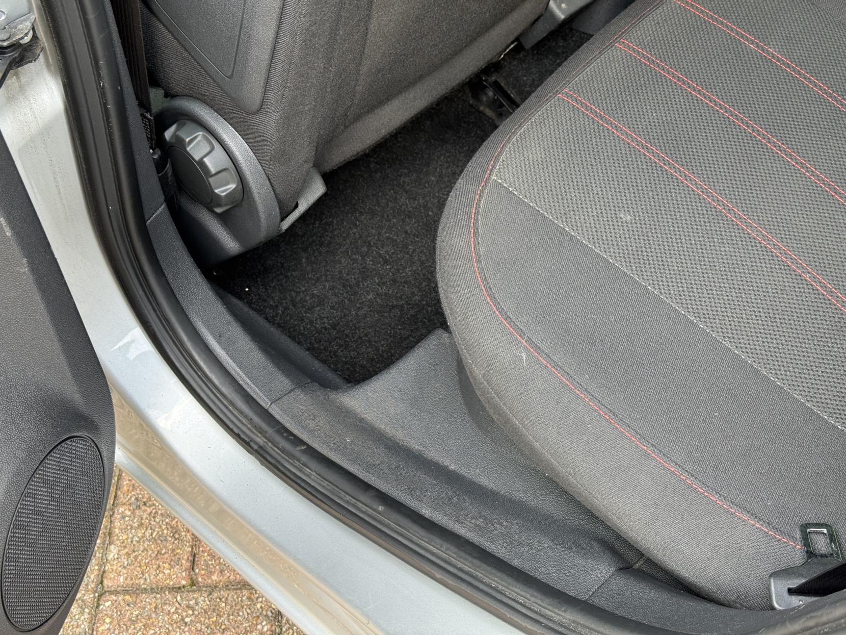 Vauxhall Corsa 1.4 16V SXi Hatchback 5dr Petrol Manual Wide Ratio Euro 5 (A/C) (100 ps)