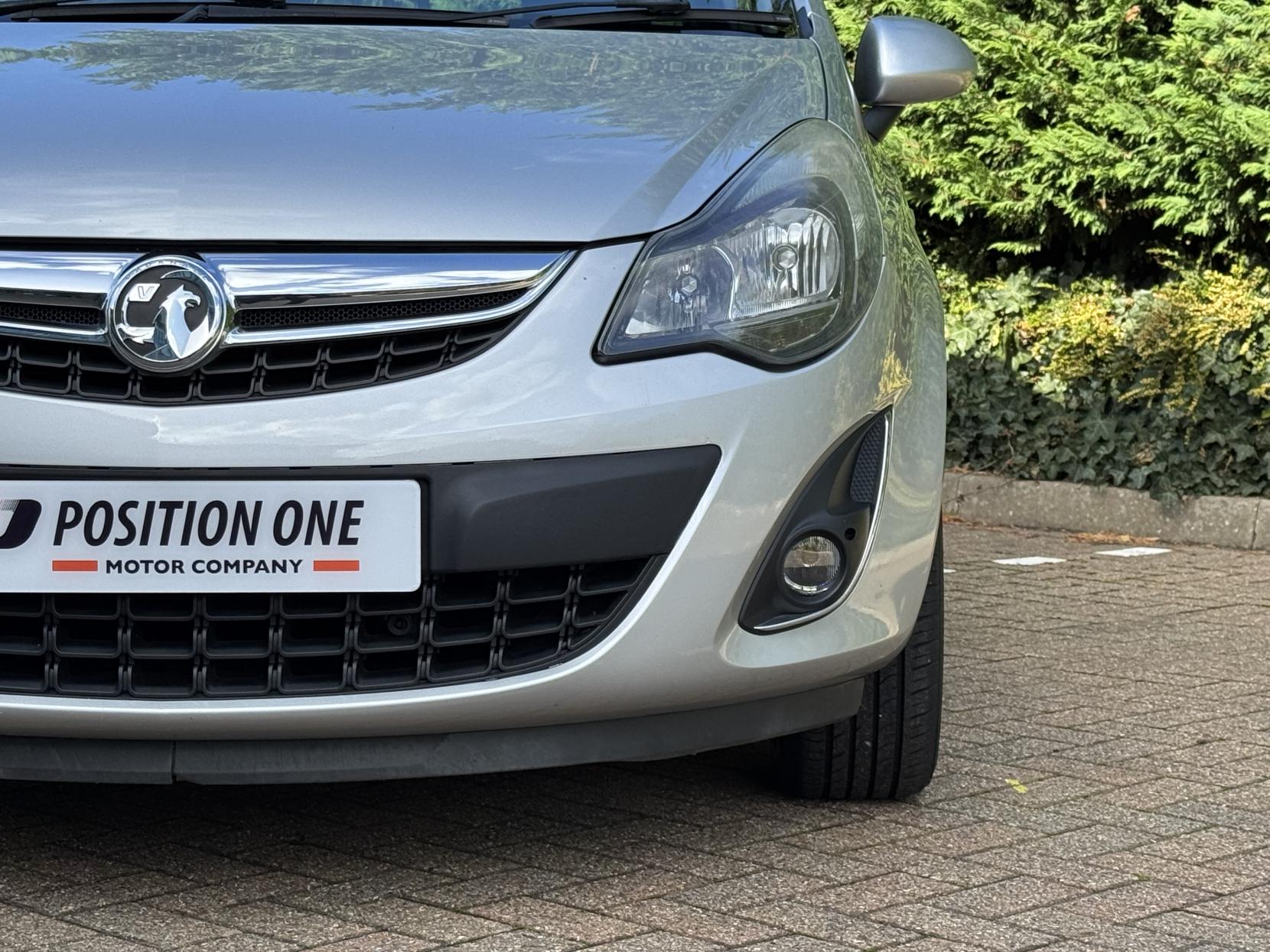 Vauxhall Corsa 1.4 16V SXi Hatchback 5dr Petrol Manual Wide Ratio Euro 5 (A/C) (100 ps)