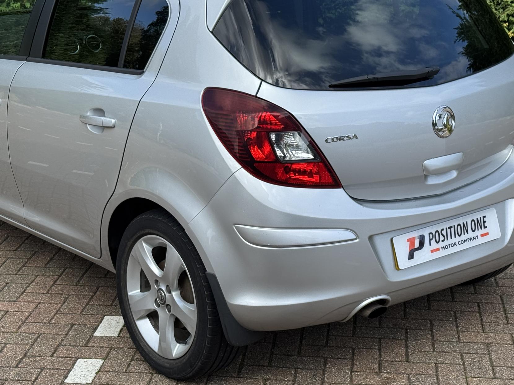 Vauxhall Corsa 1.4 16V SXi Hatchback 5dr Petrol Manual Wide Ratio Euro 5 (A/C) (100 ps)