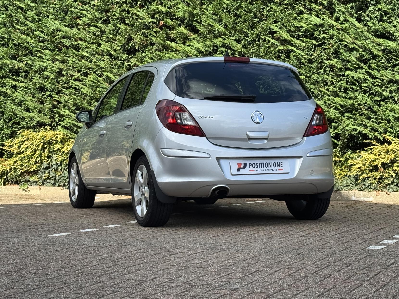 Vauxhall Corsa 1.4 16V SXi Hatchback 5dr Petrol Manual Wide Ratio Euro 5 (A/C) (100 ps)