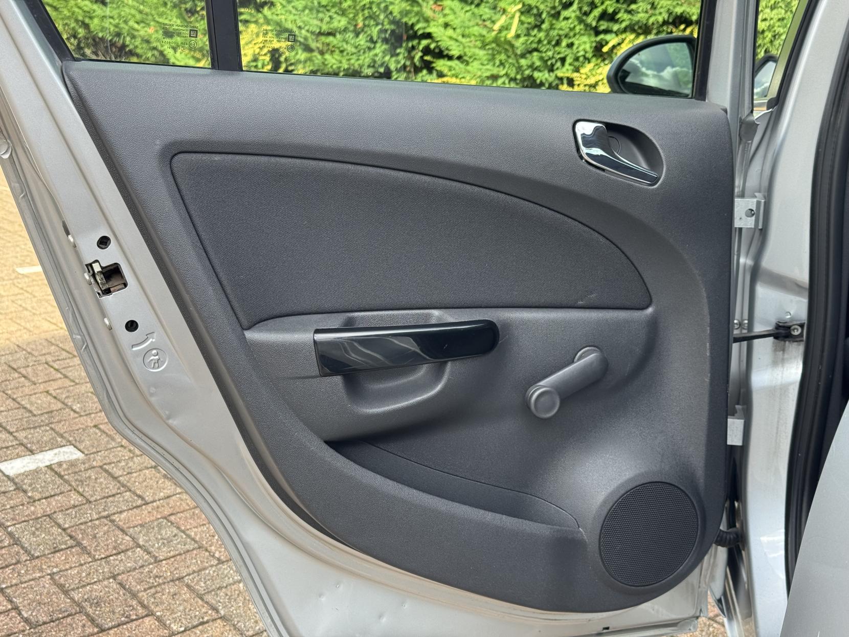 Vauxhall Corsa 1.4 16V SXi Hatchback 5dr Petrol Manual Wide Ratio Euro 5 (A/C) (100 ps)