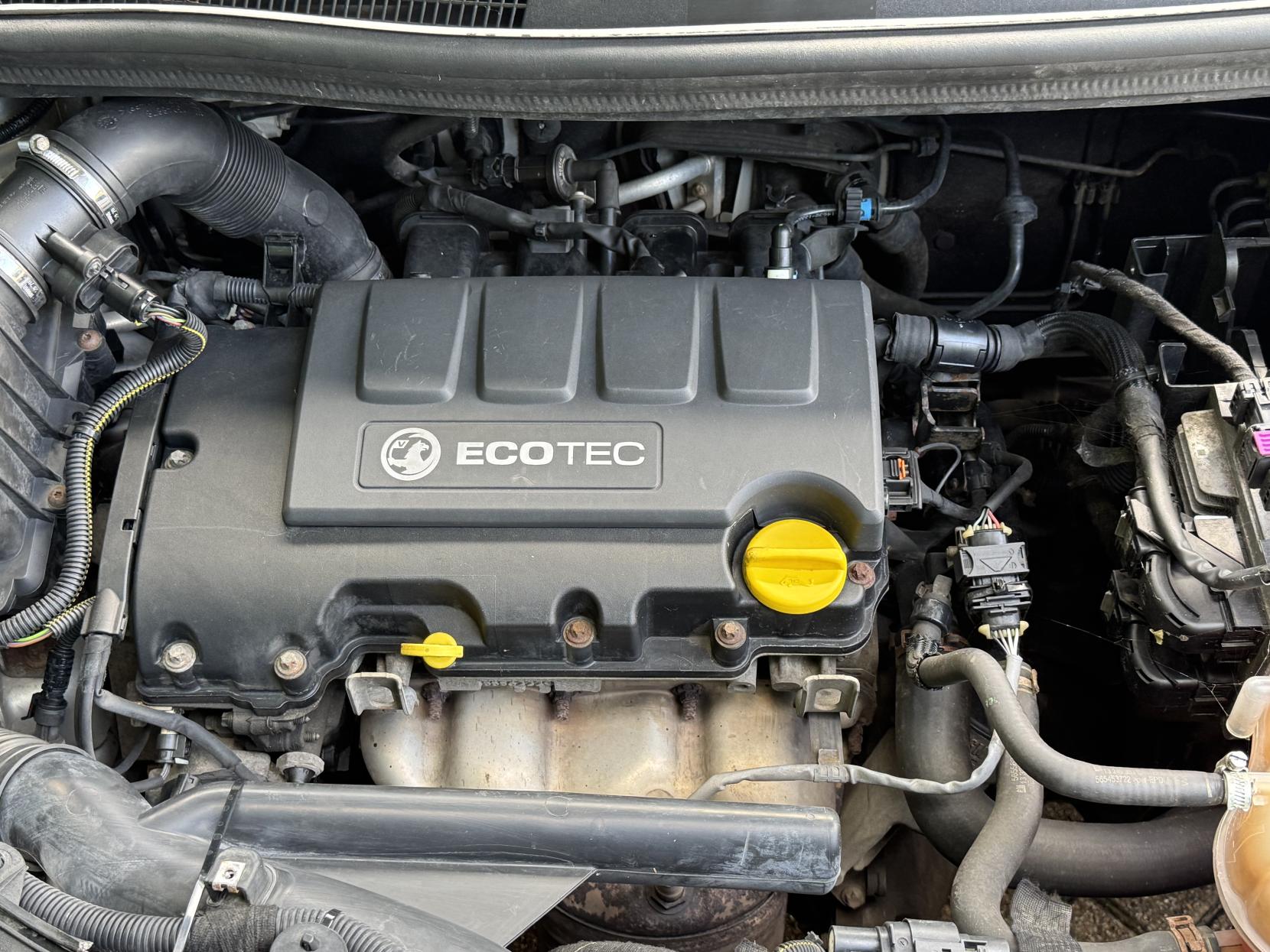 Vauxhall Corsa 1.4 16V SXi Hatchback 5dr Petrol Manual Wide Ratio Euro 5 (A/C) (100 ps)