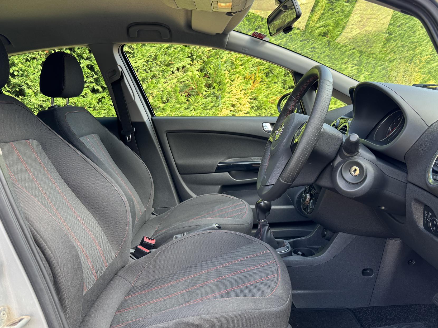 Vauxhall Corsa 1.4 16V SXi Hatchback 5dr Petrol Manual Wide Ratio Euro 5 (A/C) (100 ps)