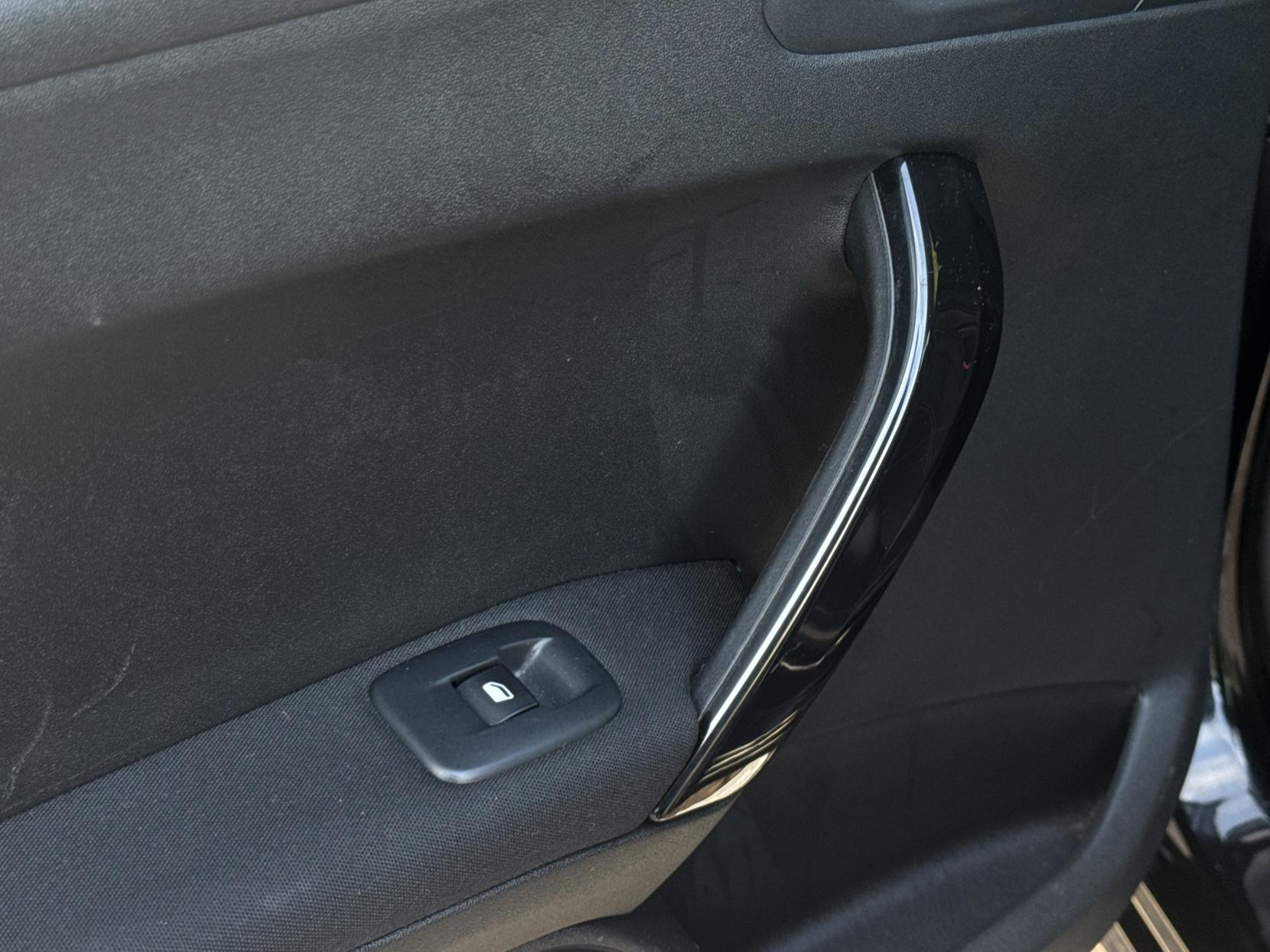 Peugeot 208 1.2 PureTech Tech Edition Hatchback 5dr Petrol Manual Euro 6 (s/s) (82 ps)