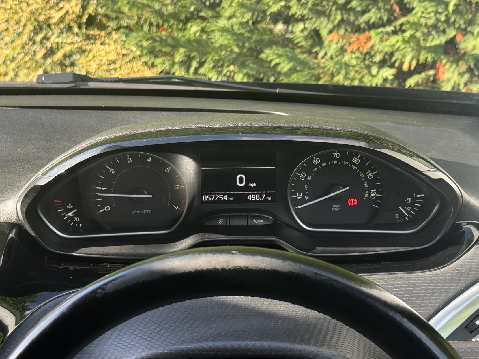 Peugeot 208 1.2 PureTech Tech Edition Hatchback 5dr Petrol Manual Euro 6 (s/s) (82 ps)