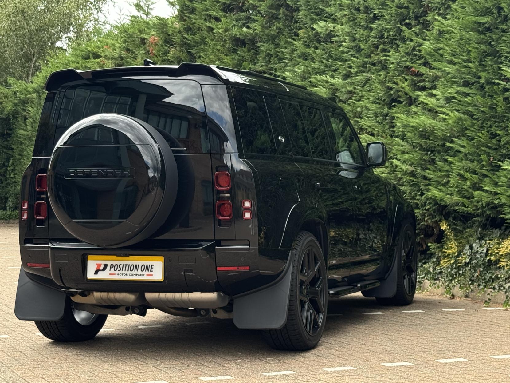 Land Rover Defender 110 3.0 D250 MHEV XS Edition SUV 5dr Diesel Auto 4WD Euro 6 (s/s) (250 ps)