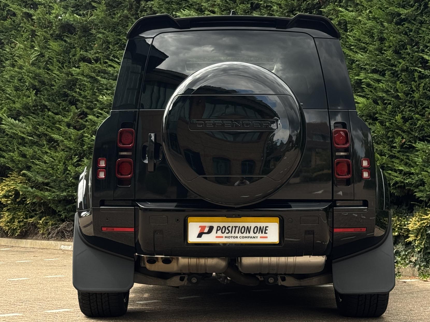 Land Rover Defender 110 3.0 D250 MHEV XS Edition SUV 5dr Diesel Auto 4WD Euro 6 (s/s) (250 ps)