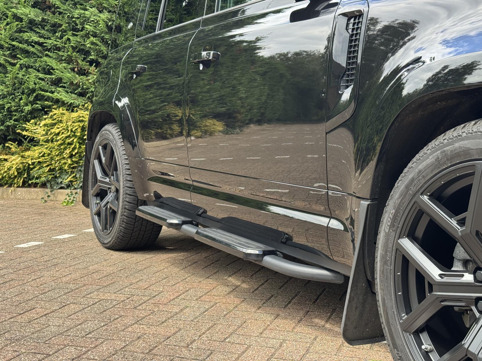 Land Rover Defender 110 3.0 D250 MHEV XS Edition SUV 5dr Diesel Auto 4WD Euro 6 (s/s) (250 ps)