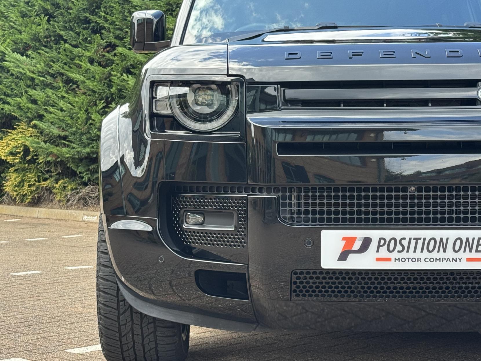 Land Rover Defender 110 3.0 D250 MHEV XS Edition SUV 5dr Diesel Auto 4WD Euro 6 (s/s) (250 ps)
