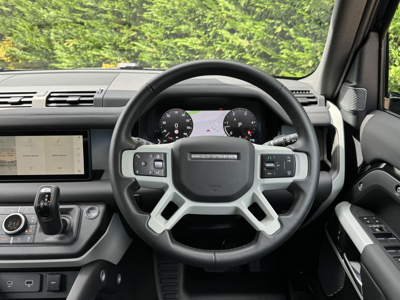 Land Rover Defender 110 3.0 D250 MHEV XS Edition SUV 5dr Diesel Auto 4WD Euro 6 (s/s) (250 ps)
