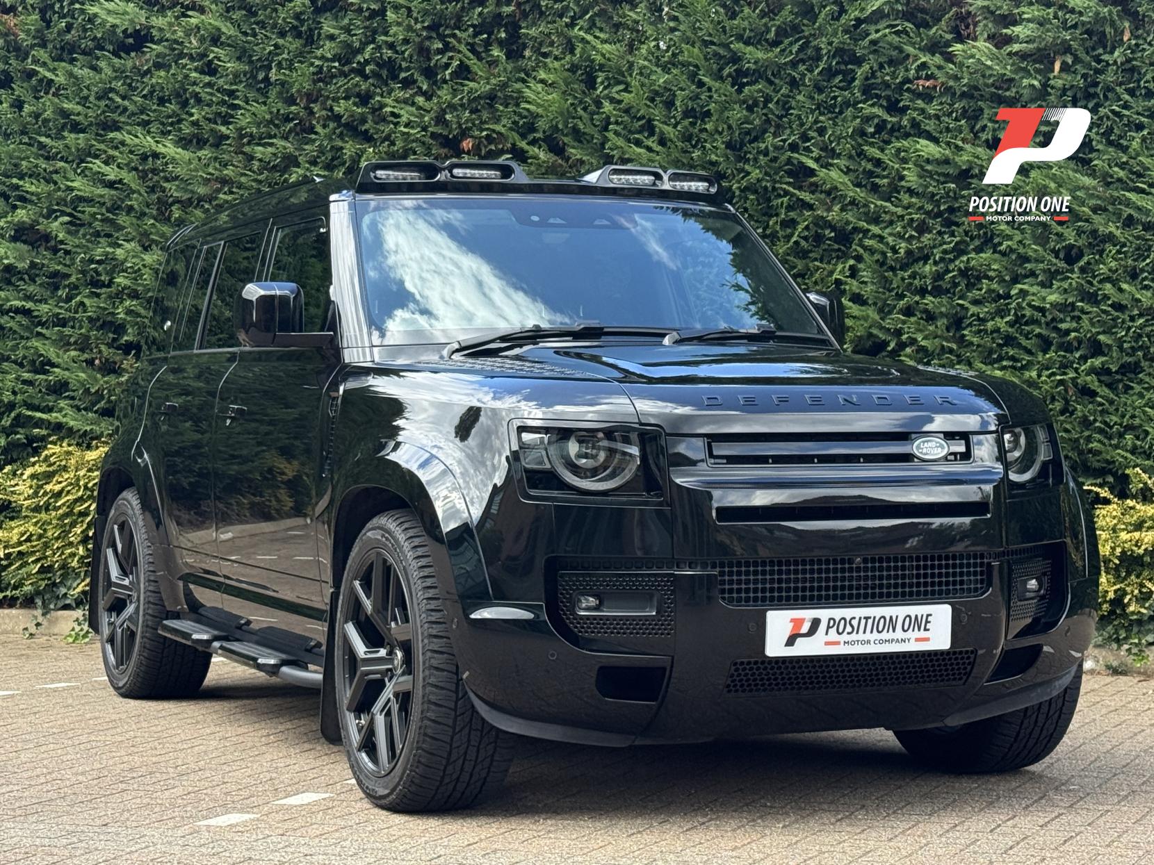 Land Rover Defender 110 3.0 D250 MHEV XS Edition SUV 5dr Diesel Auto 4WD Euro 6 (s/s) (250 ps)