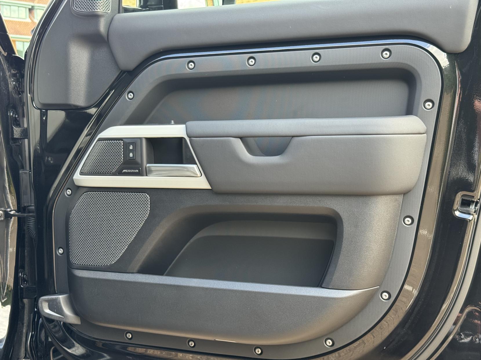 Land Rover Defender 110 3.0 D250 MHEV XS Edition SUV 5dr Diesel Auto 4WD Euro 6 (s/s) (250 ps)