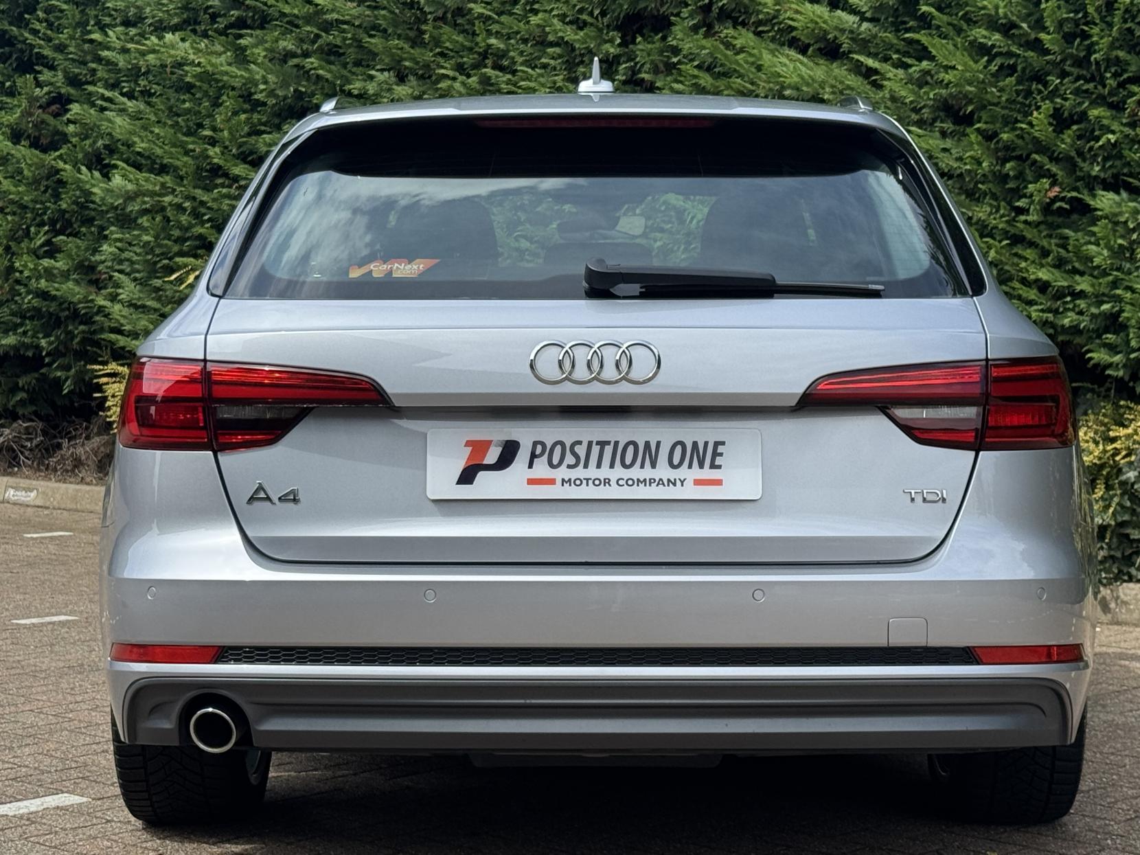Audi A4 Avant 2.0 TDI S line Estate 5dr Diesel Manual Euro 6 (s/s) (150 ps)