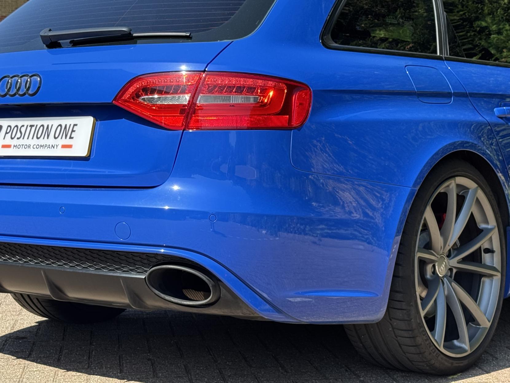 Audi RS4 Avant 4.2 FSI V8 Nogaro Estate 5dr Petrol S Tronic quattro Euro 5 (450 ps)