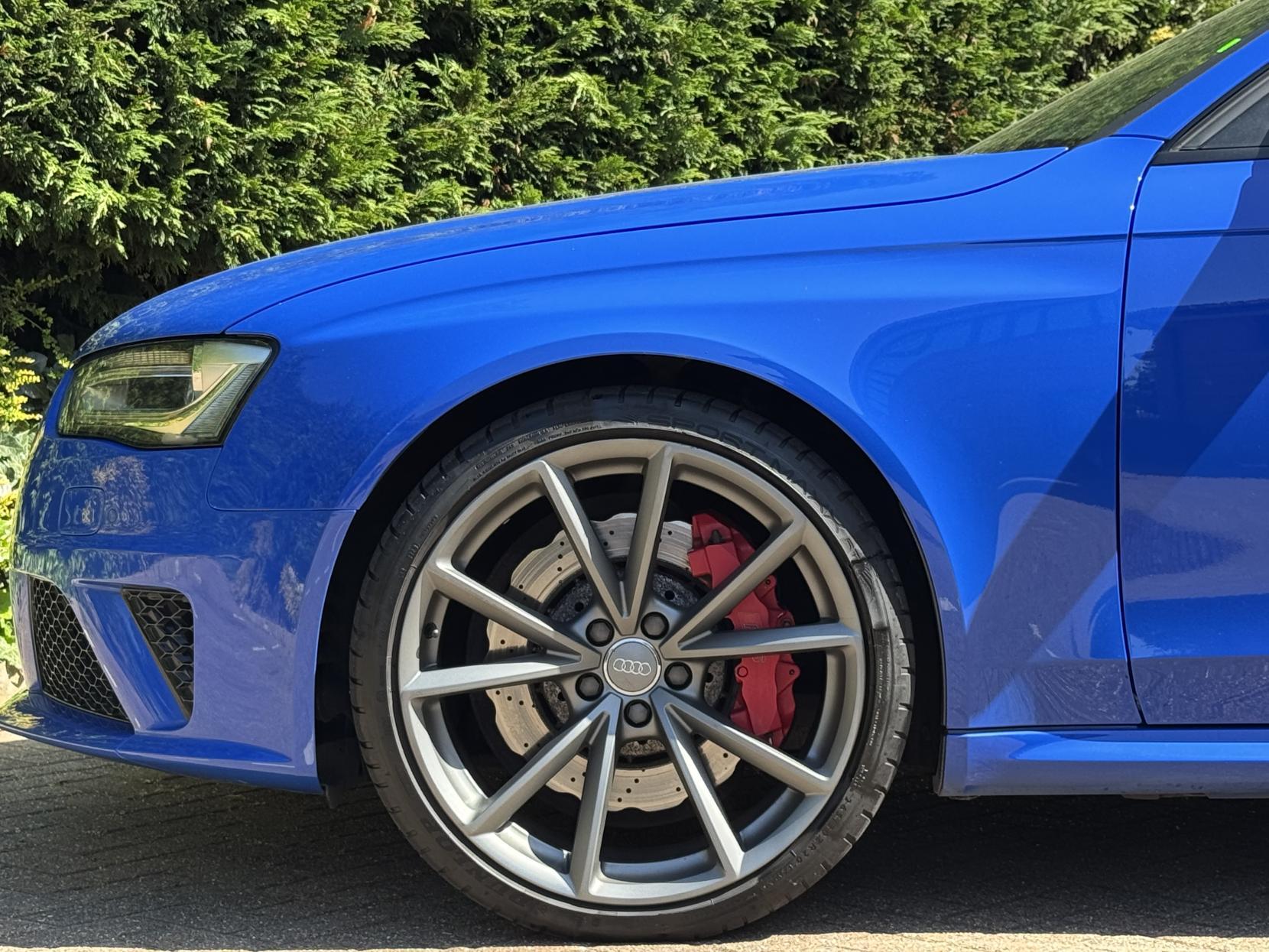 Audi RS4 Avant 4.2 FSI V8 Nogaro Estate 5dr Petrol S Tronic quattro Euro 5 (450 ps)