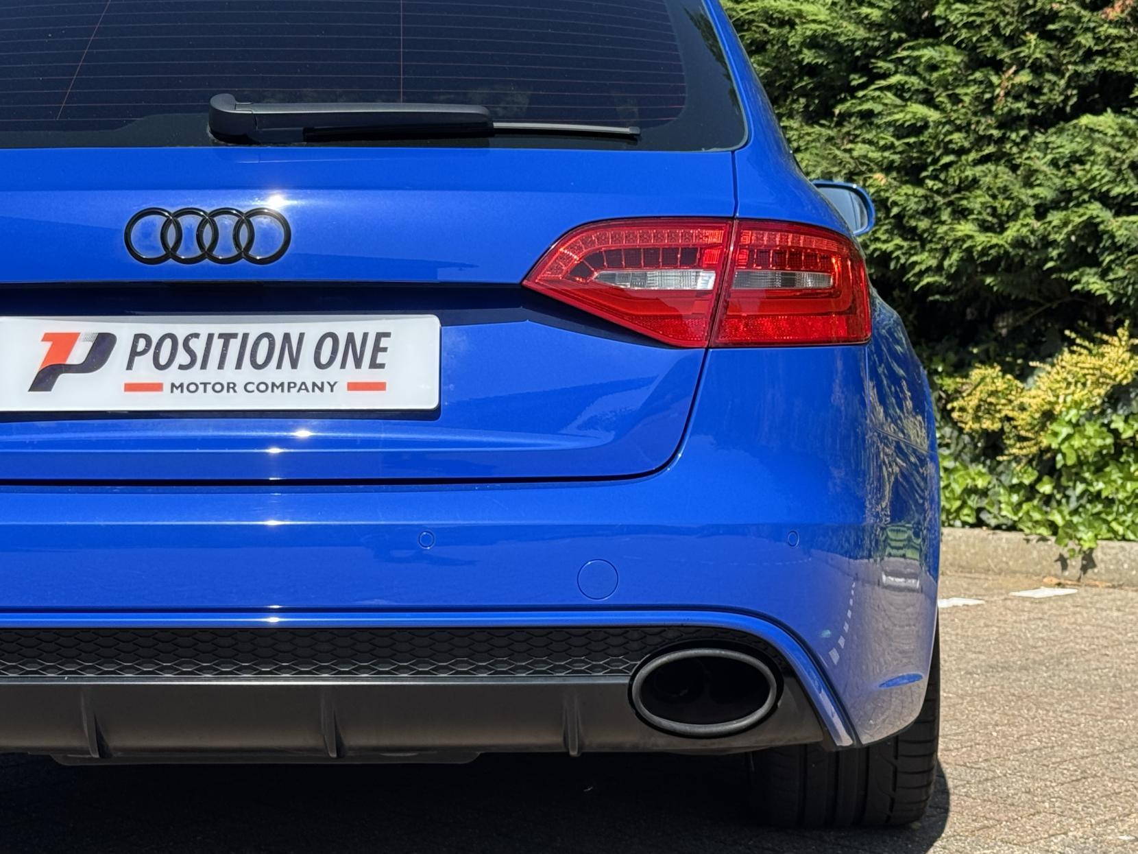 Audi RS4 Avant 4.2 FSI V8 Nogaro Estate 5dr Petrol S Tronic quattro Euro 5 (450 ps)