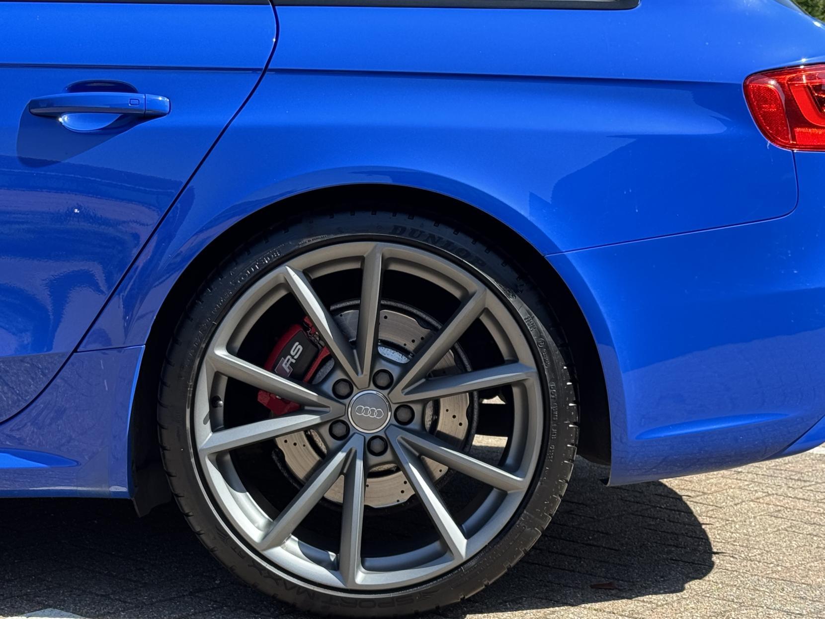 Audi RS4 Avant 4.2 FSI V8 Nogaro Estate 5dr Petrol S Tronic quattro Euro 5 (450 ps)