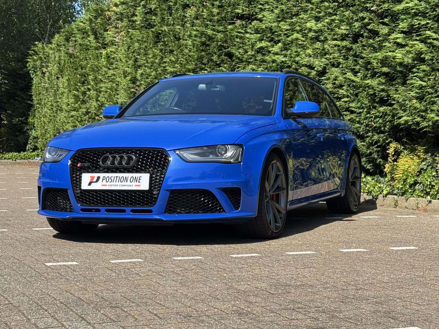 Audi RS4 Avant 4.2 FSI V8 Nogaro Estate 5dr Petrol S Tronic quattro Euro 5 (450 ps)