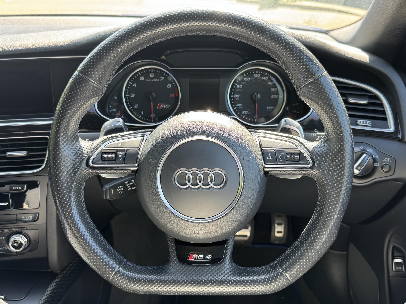 Audi RS4 Avant 4.2 FSI V8 Nogaro Estate 5dr Petrol S Tronic quattro Euro 5 (450 ps)