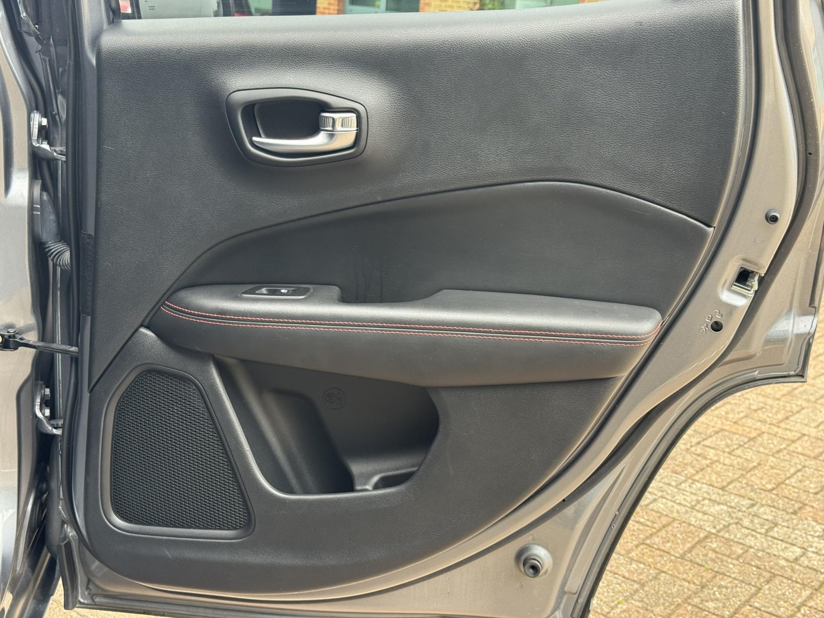 Jeep Compass 2.0 MultiJetII Trailhawk SUV 5dr Diesel Auto 4WD Euro 6 (s/s) (170 ps)