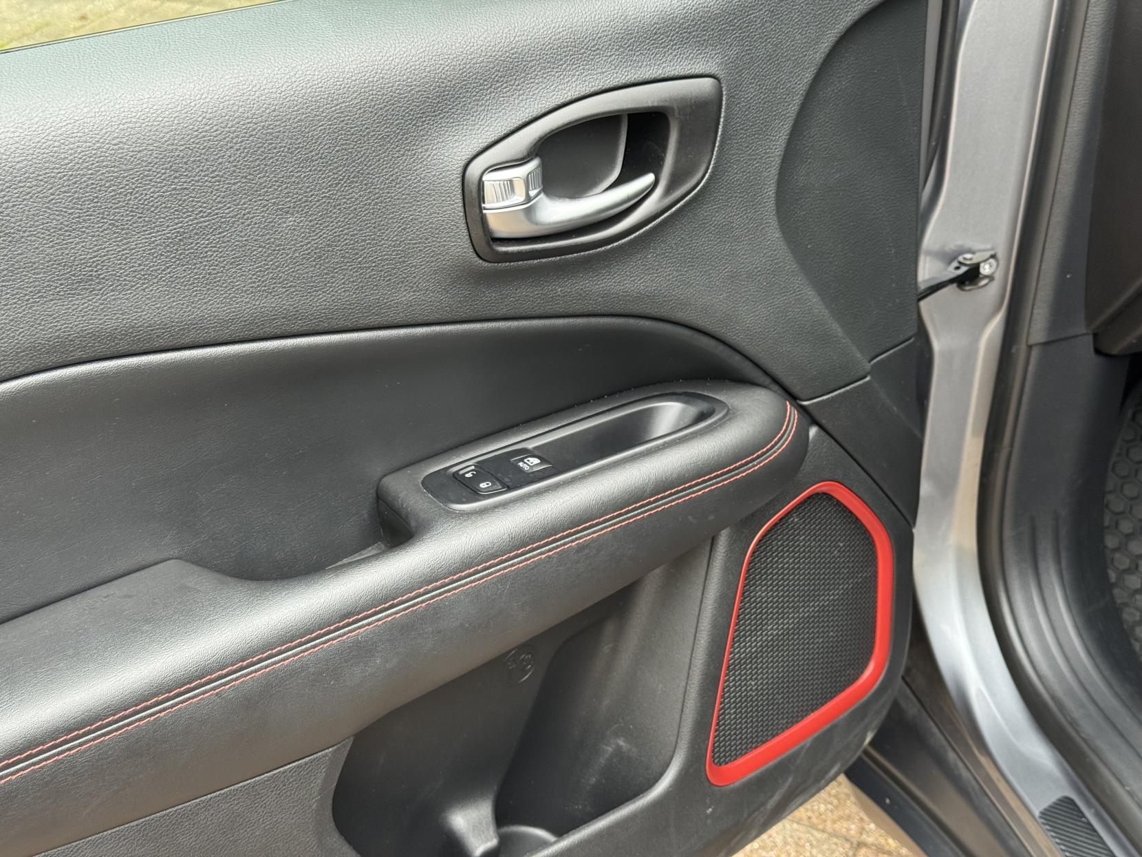 Jeep Compass 2.0 MultiJetII Trailhawk SUV 5dr Diesel Auto 4WD Euro 6 (s/s) (170 ps)