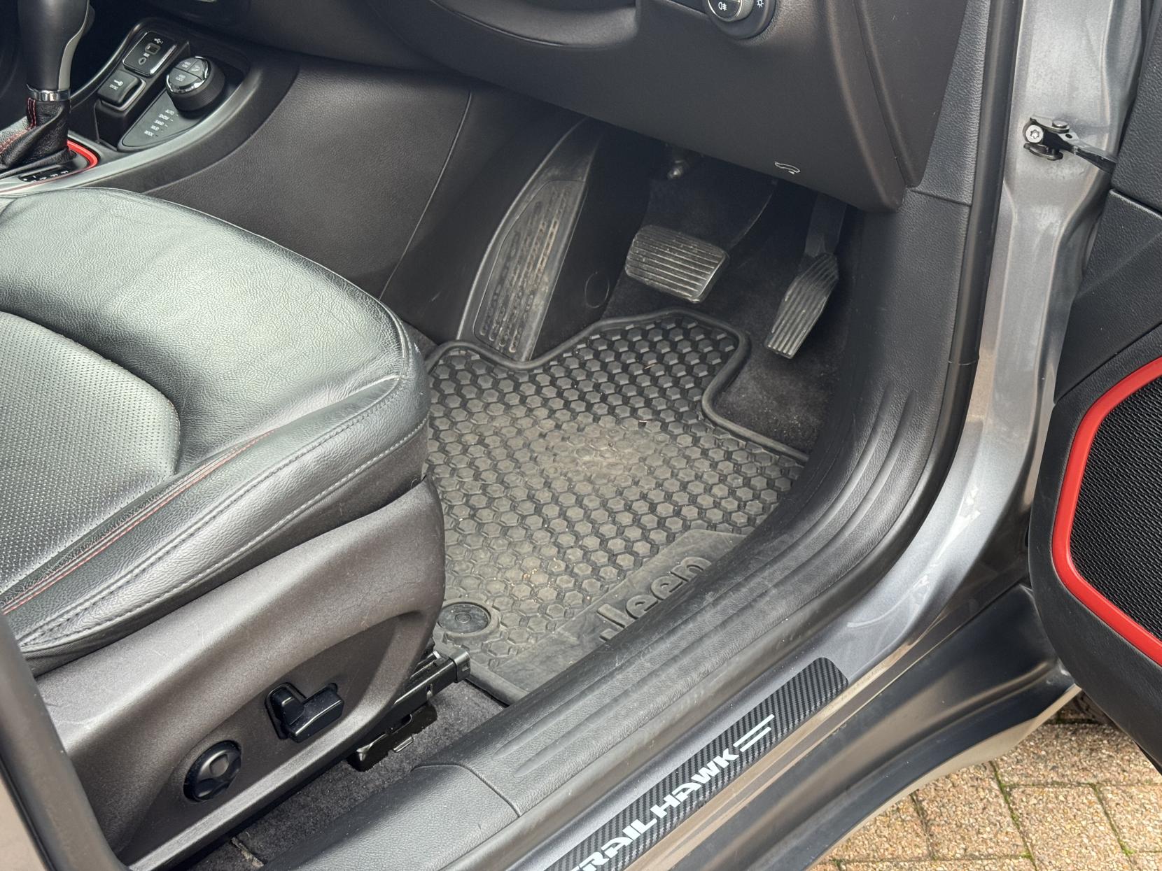 Jeep Compass 2.0 MultiJetII Trailhawk SUV 5dr Diesel Auto 4WD Euro 6 (s/s) (170 ps)