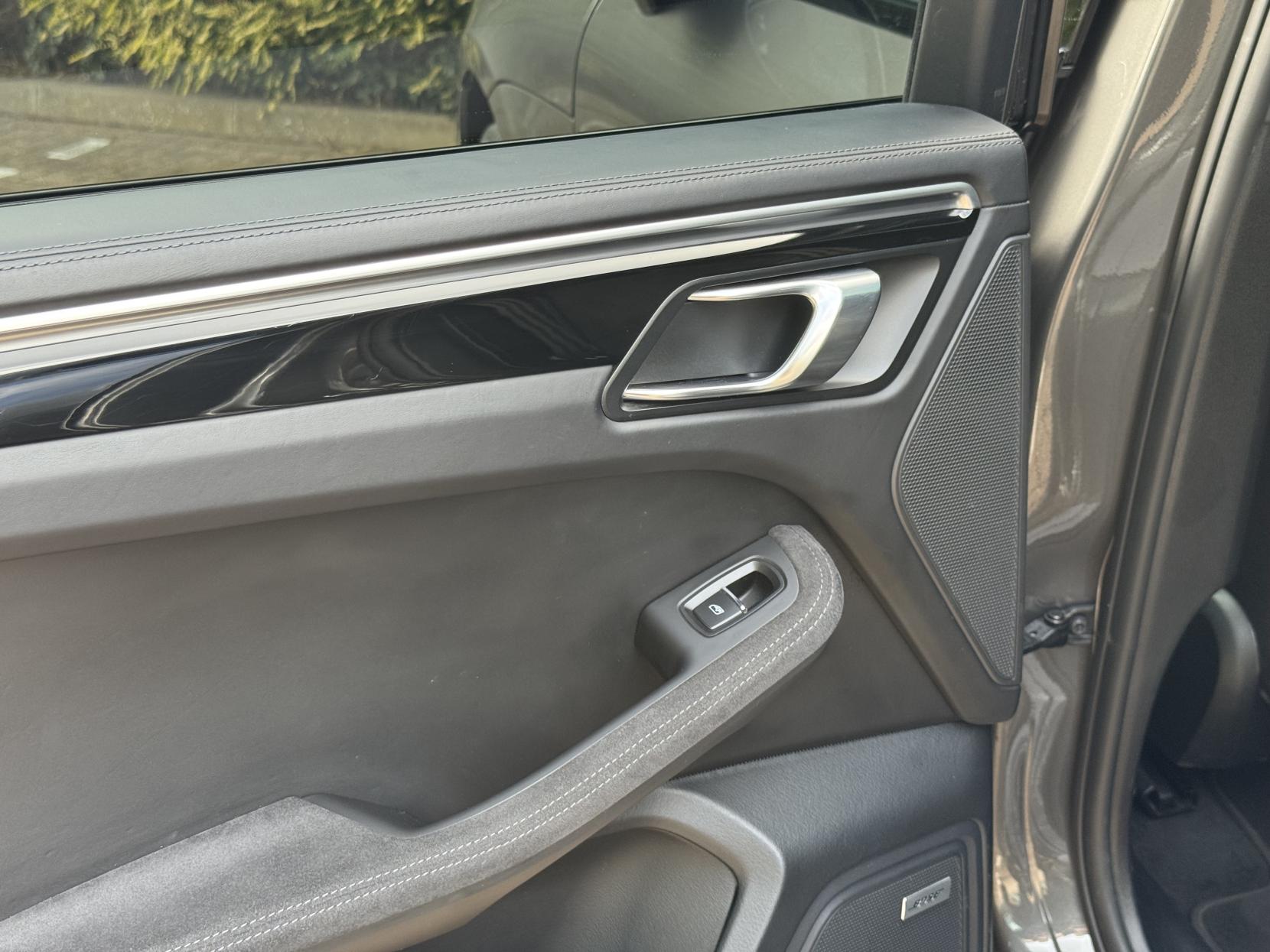 Porsche Macan 3.0T V6 GTS SUV 5dr Petrol PDK 4WD Euro 6 (s/s) (360 ps)