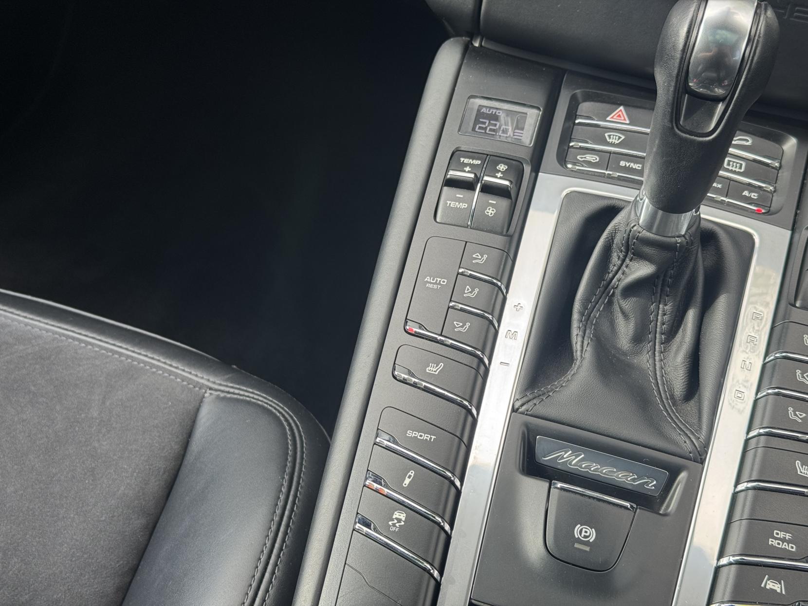 Porsche Macan 3.0T V6 GTS SUV 5dr Petrol PDK 4WD Euro 6 (s/s) (360 ps)