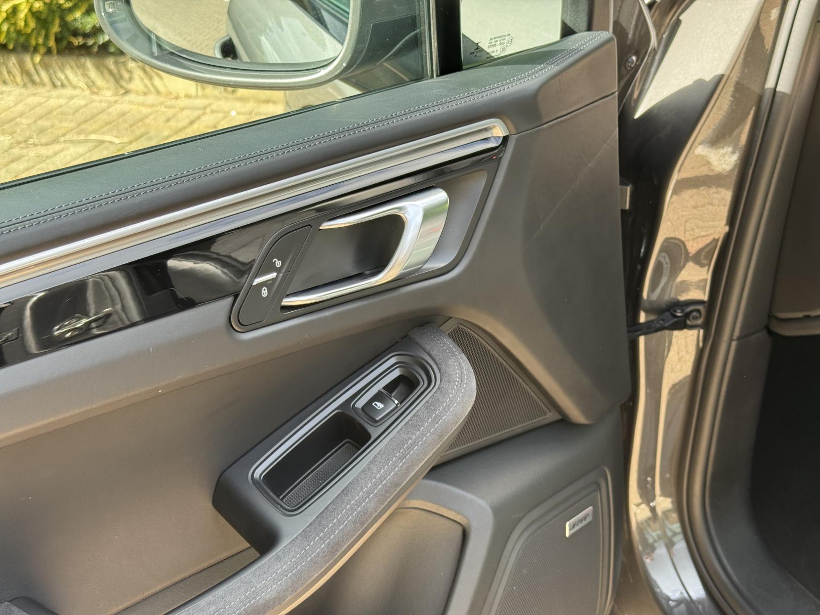 Porsche Macan 3.0T V6 GTS SUV 5dr Petrol PDK 4WD Euro 6 (s/s) (360 ps)