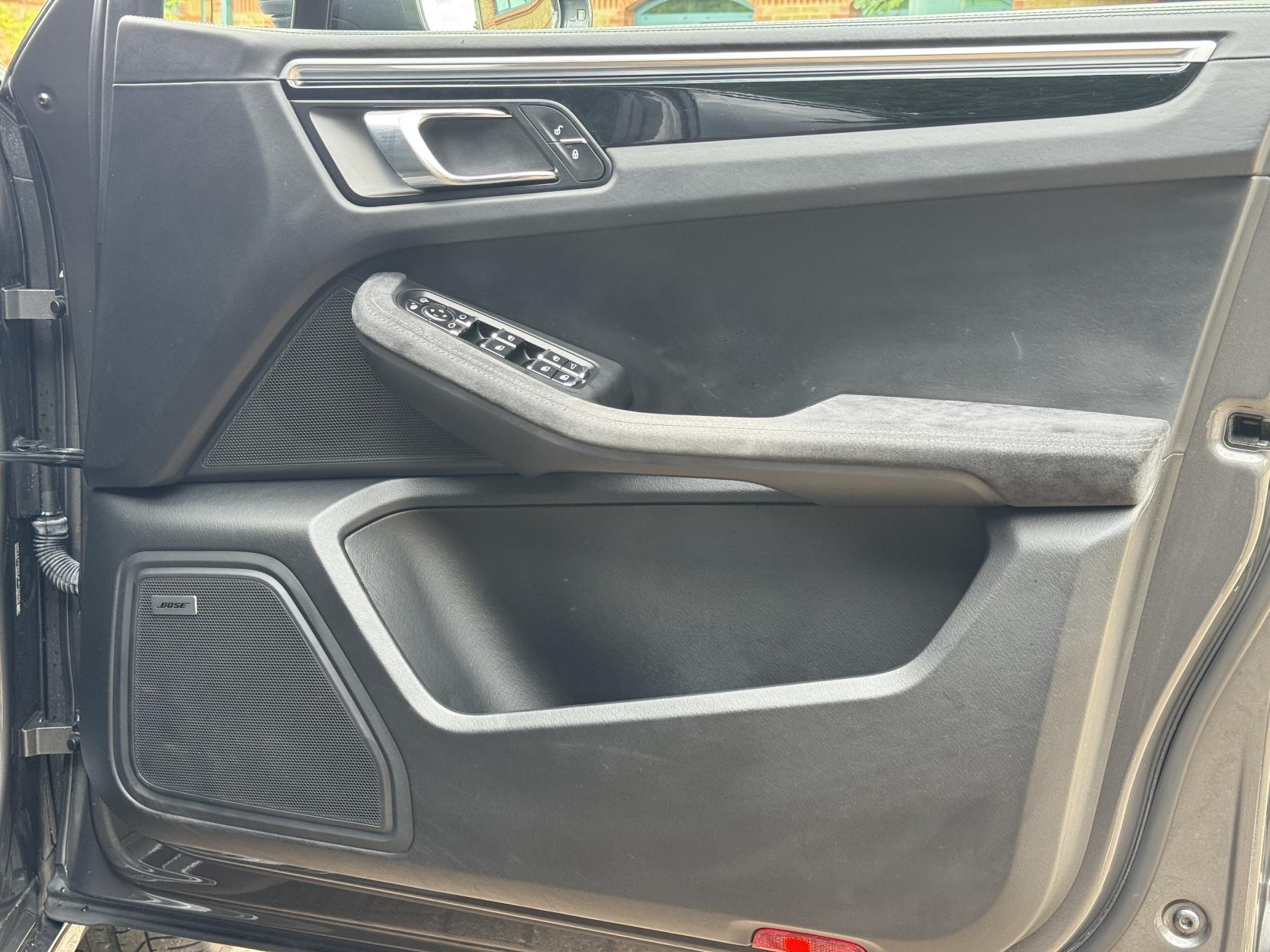 Porsche Macan 3.0T V6 GTS SUV 5dr Petrol PDK 4WD Euro 6 (s/s) (360 ps)