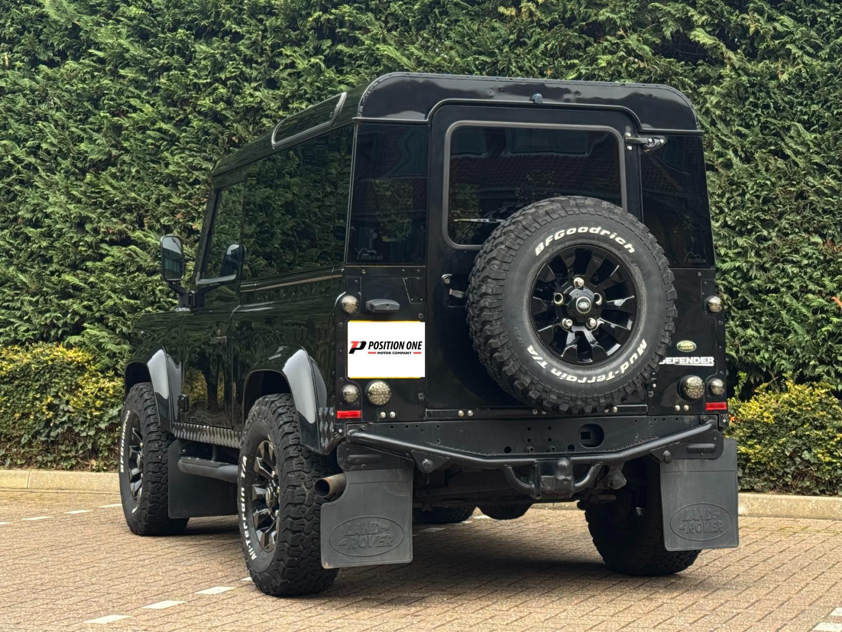 Land Rover Defender 90 2.4 TDCi County Station Wagon 3dr Diesel Manual 4WD SWB Euro 4 (122 bhp)