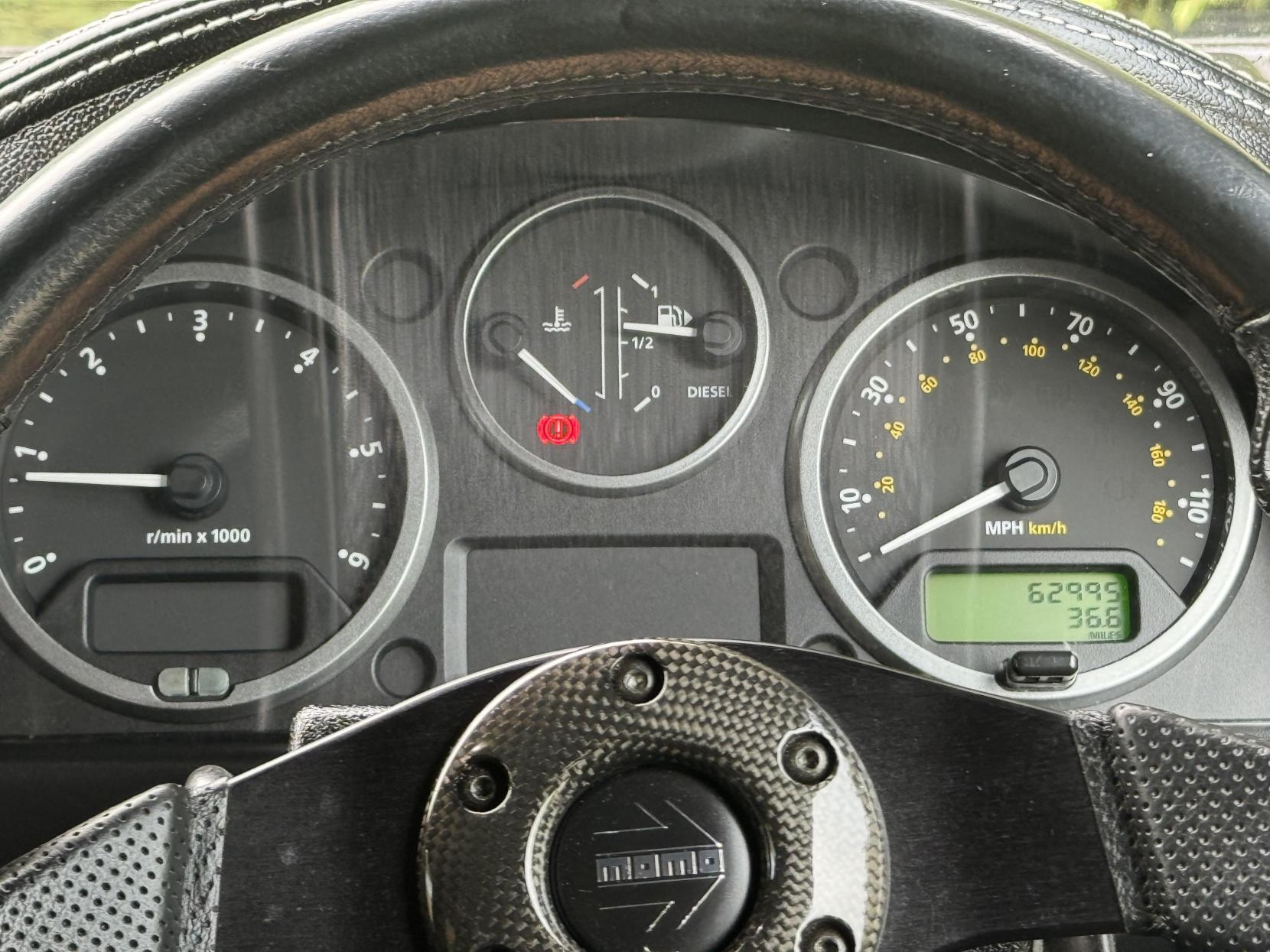 Land Rover Defender 90 2.4 TDCi County Station Wagon 3dr Diesel Manual 4WD SWB Euro 4 (122 bhp)