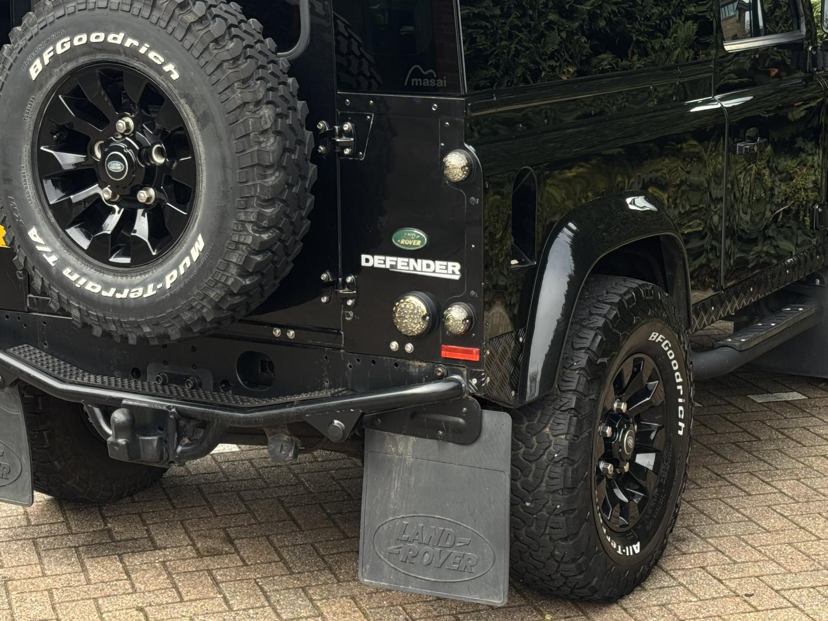 Land Rover Defender 90 2.4 TDCi County Station Wagon 3dr Diesel Manual 4WD SWB Euro 4 (122 bhp)