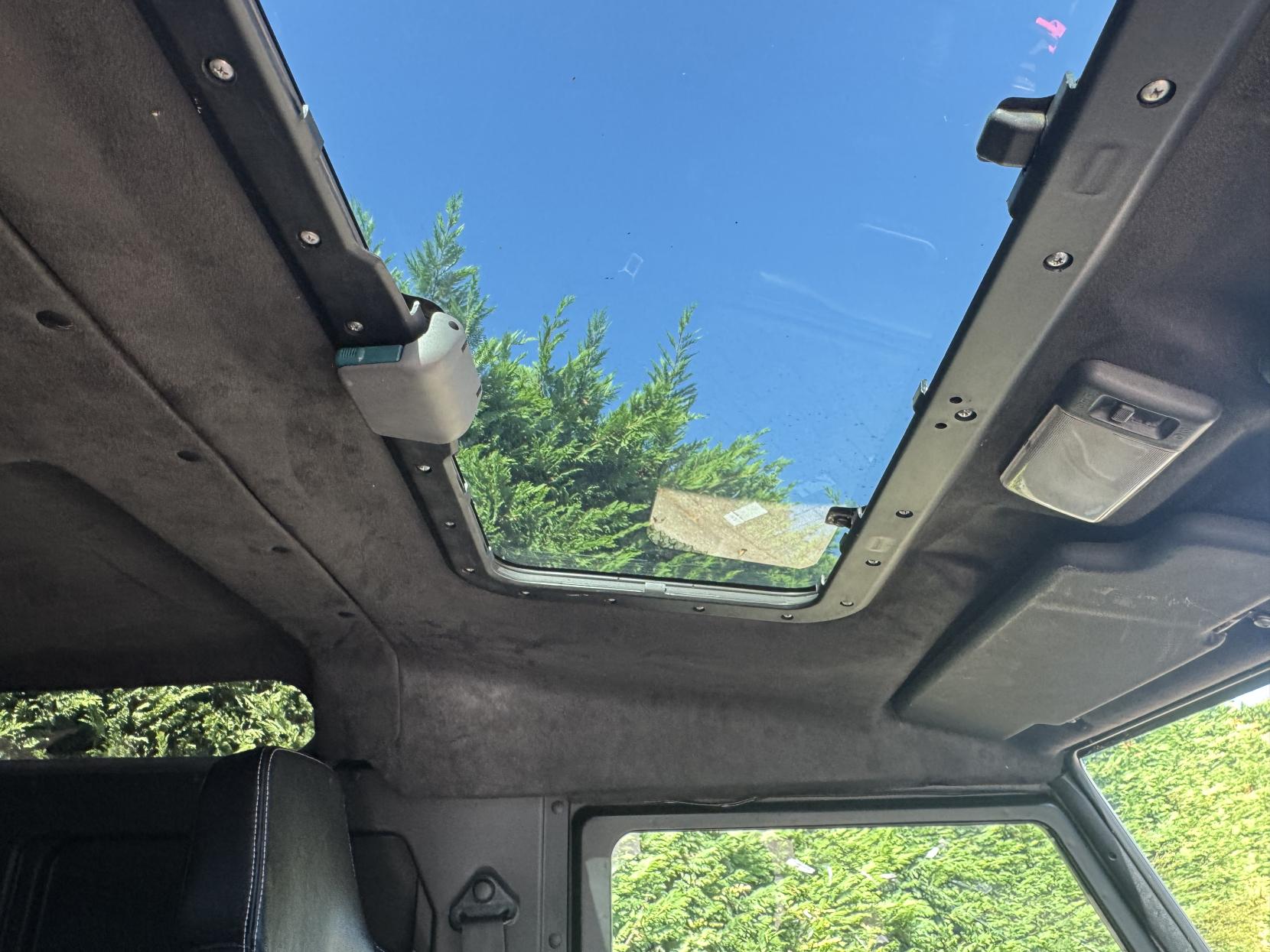 Land Rover Defender 90 2.4 TDCi Hard Top SUV 3dr Diesel Manual 4WD SWB Euro 4 (122 bhp)