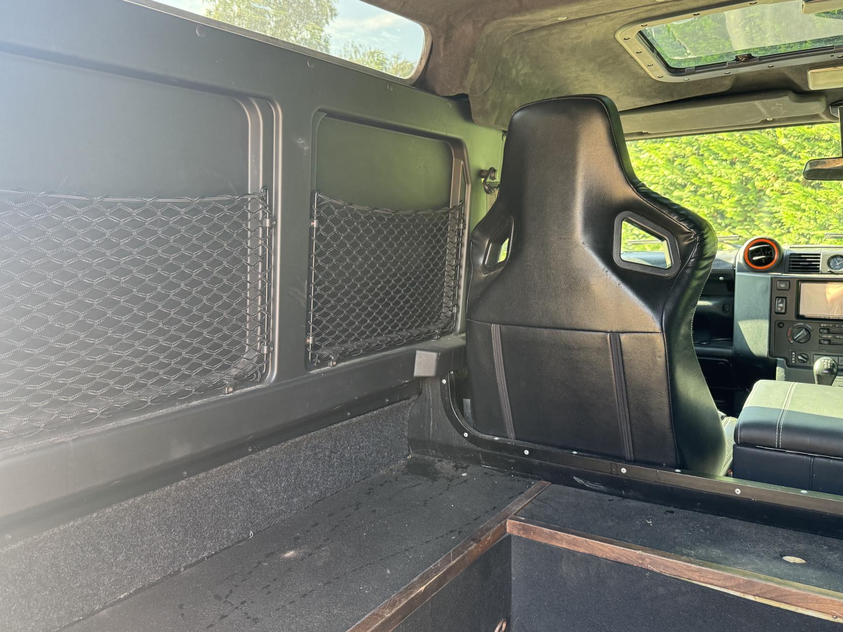 Land Rover Defender 90 2.4 TDCi Hard Top SUV 3dr Diesel Manual 4WD SWB Euro 4 (122 bhp)