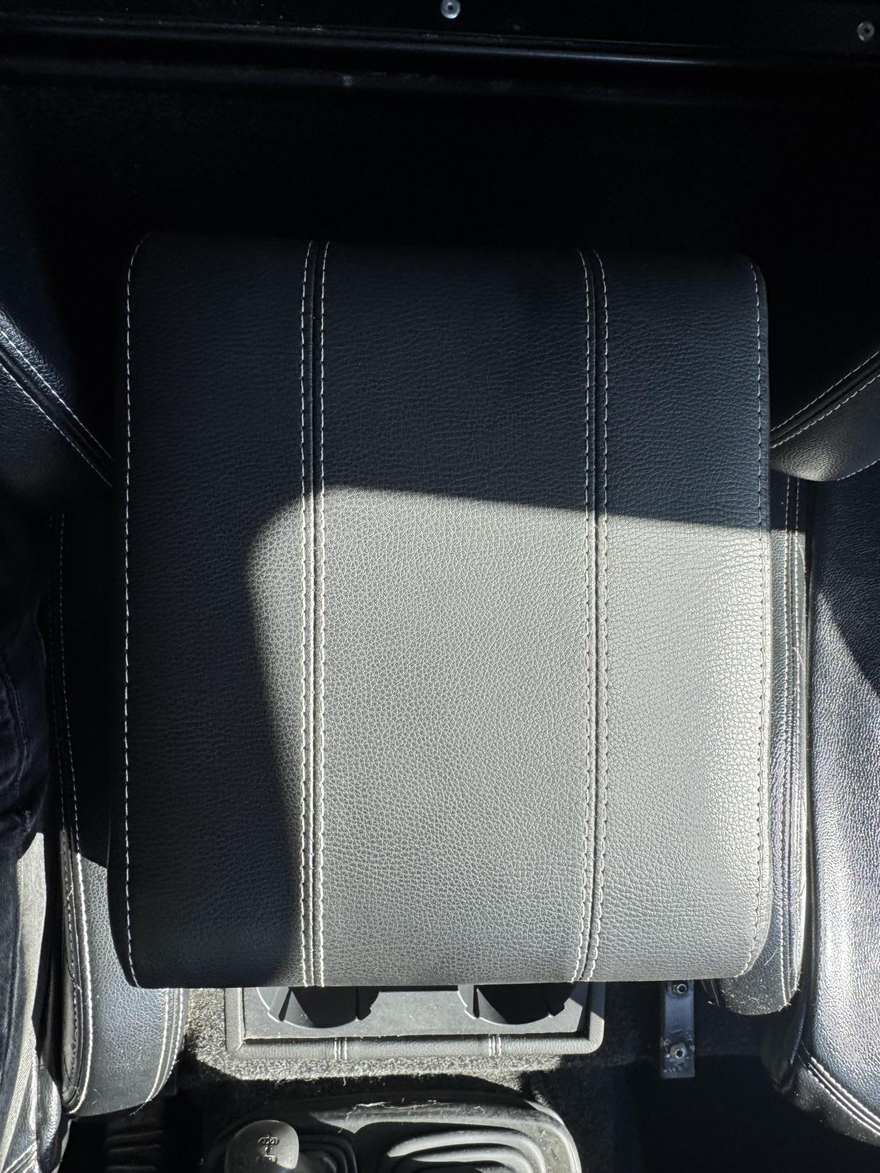 Land Rover Defender 90 2.4 TDCi Hard Top SUV 3dr Diesel Manual 4WD SWB Euro 4 (122 bhp)