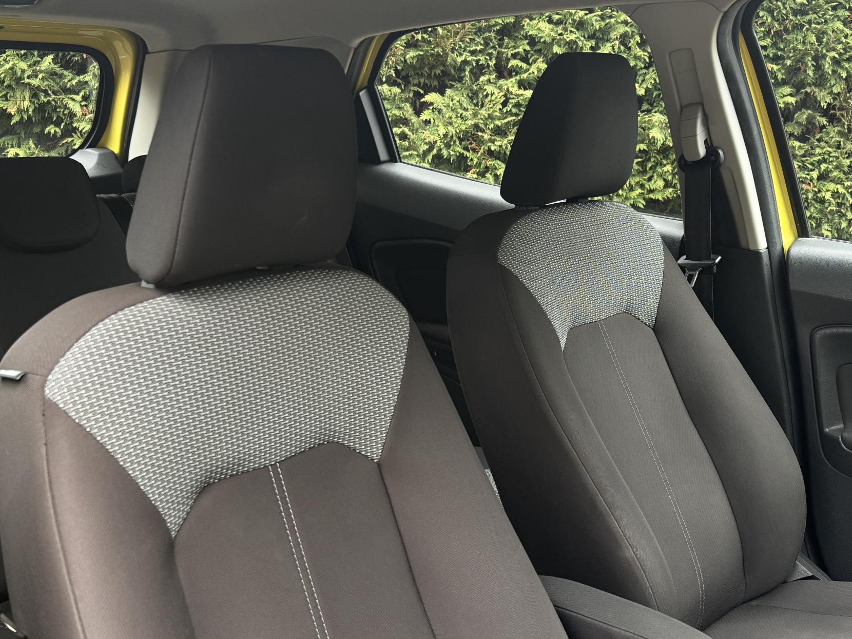 Ford EcoSport 1.0T EcoBoost Zetec SUV 5dr Petrol Manual 2WD Euro 6 (s/s) (125 ps)