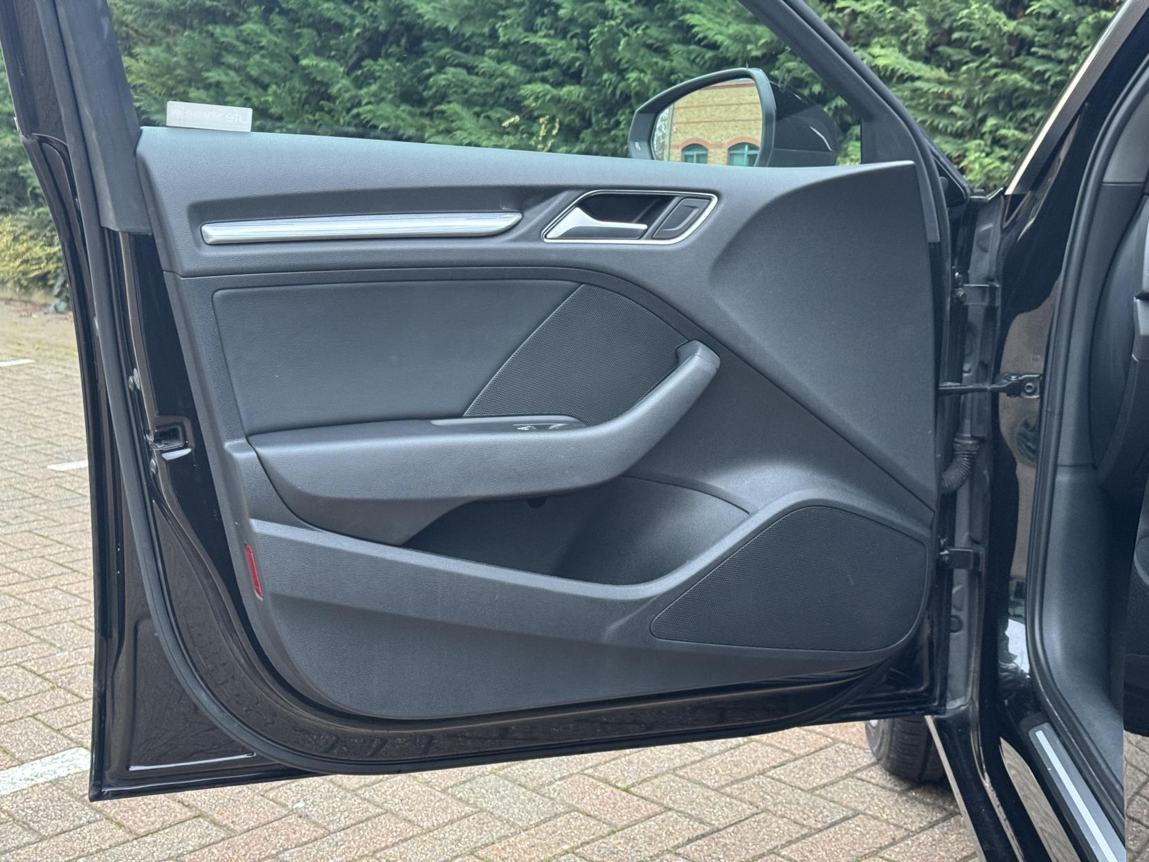 Audi A3 1.5 TFSI CoD 35 Sport Sportback 5dr Petrol S Tronic Euro 6 (s/s) (150 ps)