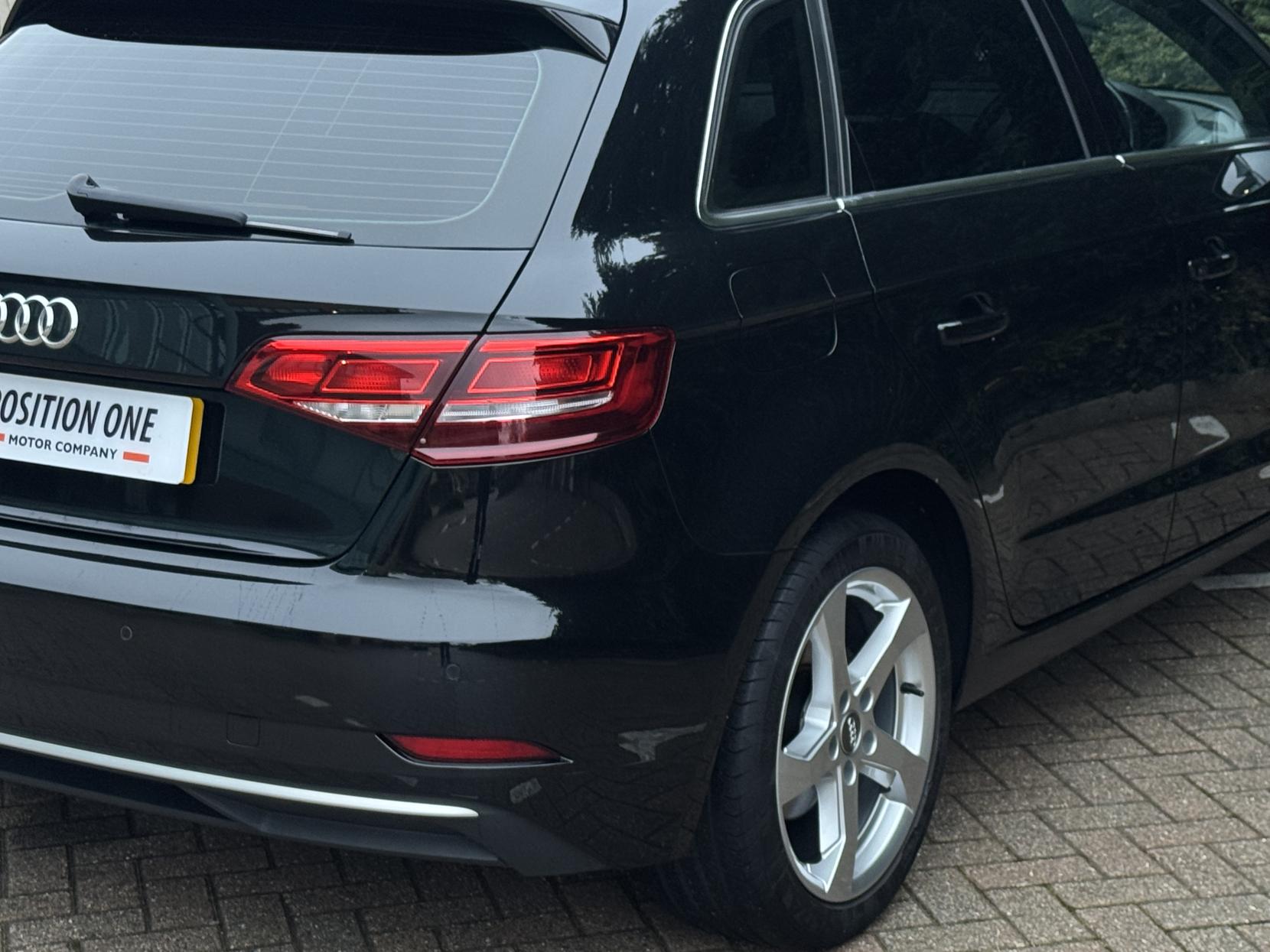 Audi A3 1.5 TFSI CoD 35 Sport Sportback 5dr Petrol S Tronic Euro 6 (s/s) (150 ps)