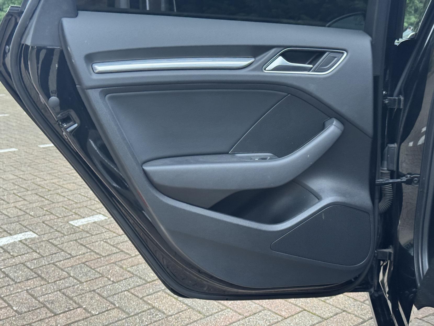 Audi A3 1.5 TFSI CoD 35 Sport Sportback 5dr Petrol S Tronic Euro 6 (s/s) (150 ps)