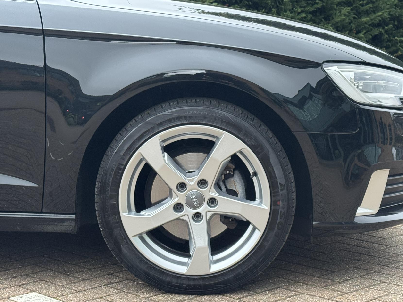 Audi A3 1.5 TFSI CoD 35 Sport Sportback 5dr Petrol S Tronic Euro 6 (s/s) (150 ps)