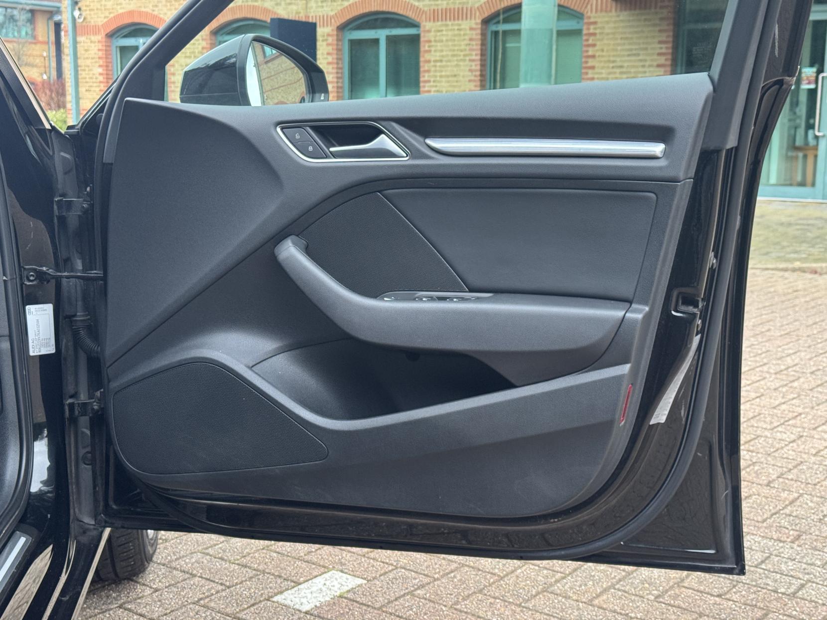 Audi A3 1.5 TFSI CoD 35 Sport Sportback 5dr Petrol S Tronic Euro 6 (s/s) (150 ps)