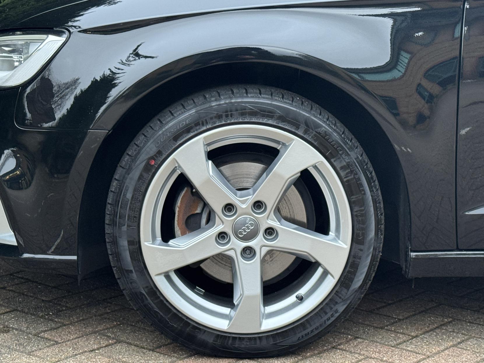 Audi A3 1.5 TFSI CoD 35 Sport Sportback 5dr Petrol S Tronic Euro 6 (s/s) (150 ps)