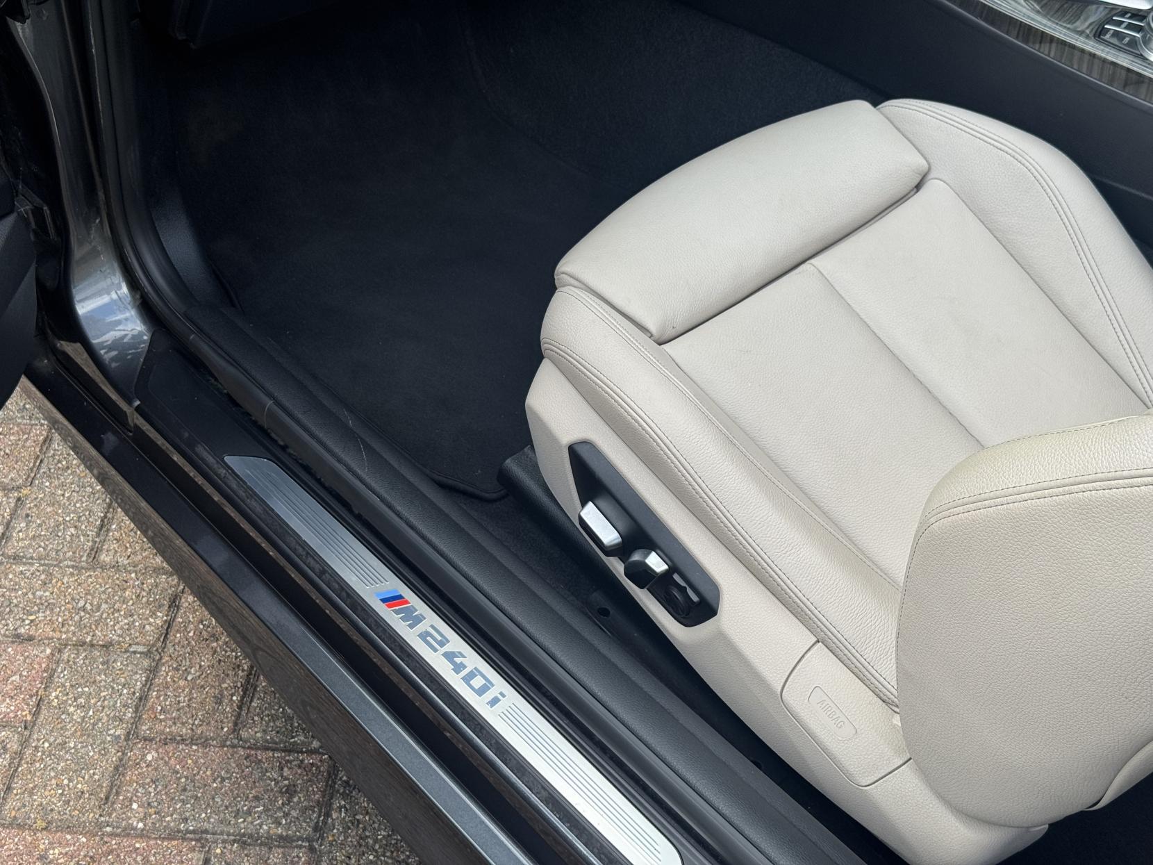 BMW 2 Series 3.0 M240i Convertible 2dr Petrol Auto Euro 6 (s/s) (340 ps)