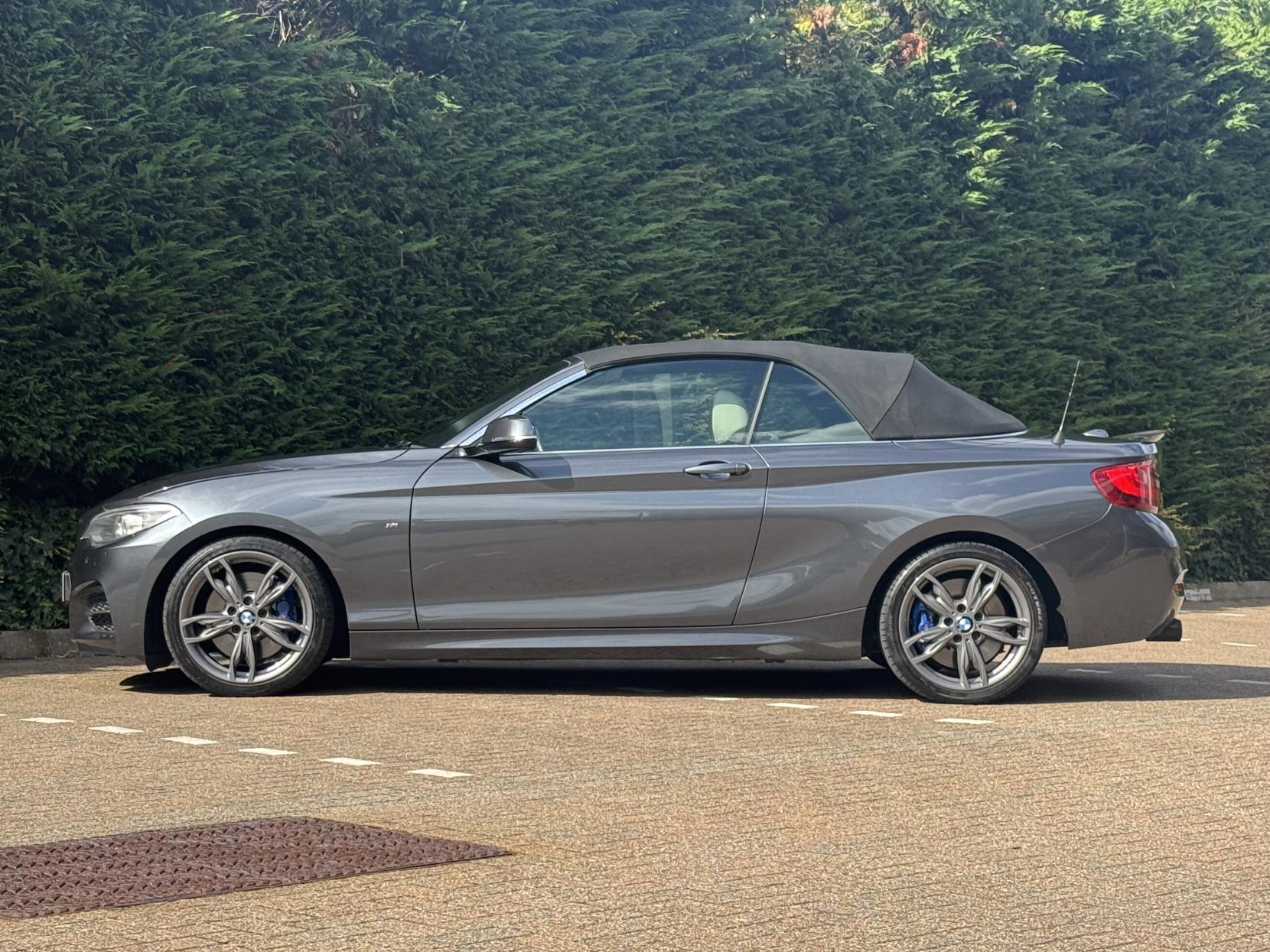 BMW 2 Series 3.0 M240i Convertible 2dr Petrol Auto Euro 6 (s/s) (340 ps)