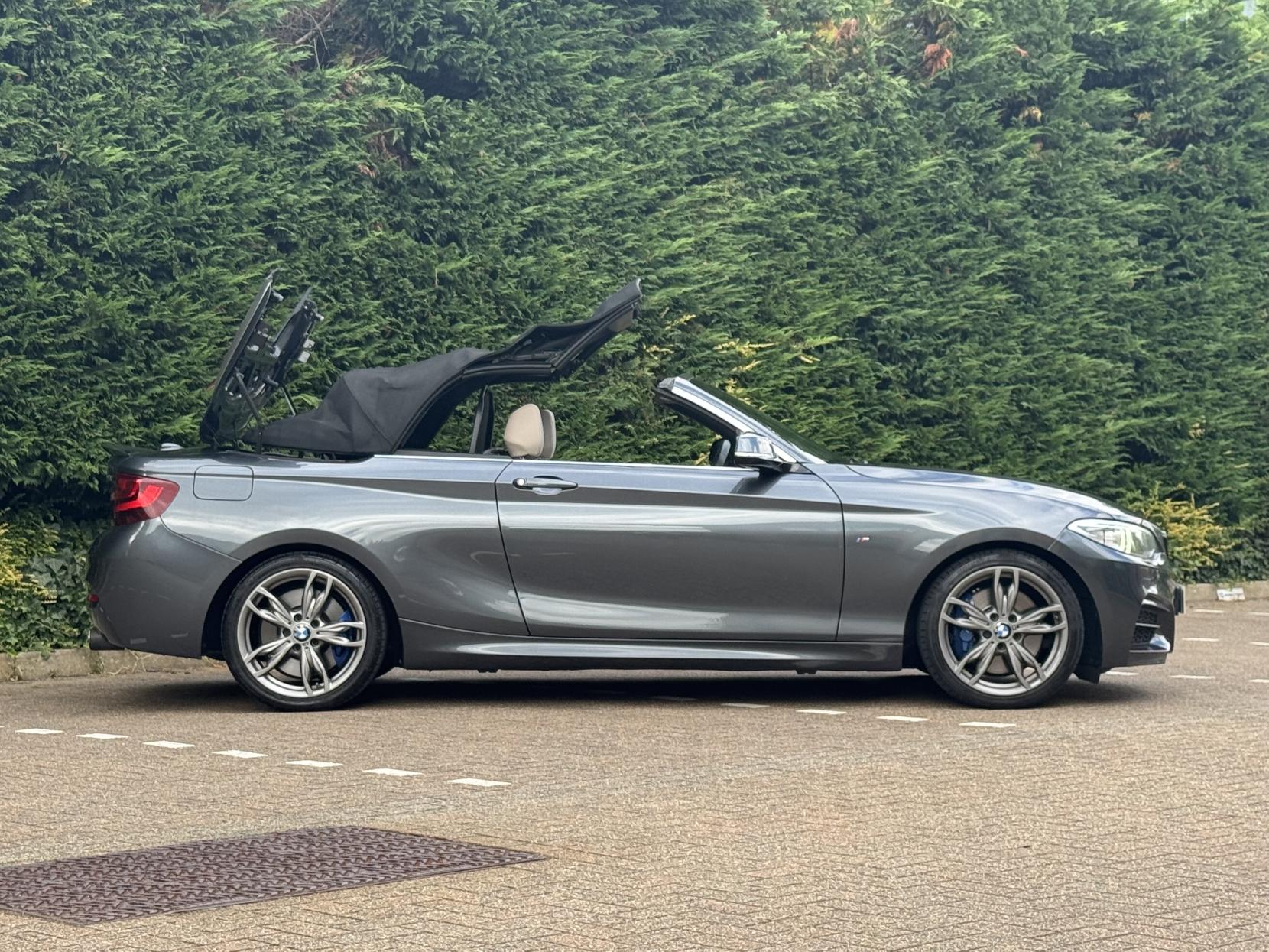 BMW 2 Series 3.0 M240i Convertible 2dr Petrol Auto Euro 6 (s/s) (340 ps)