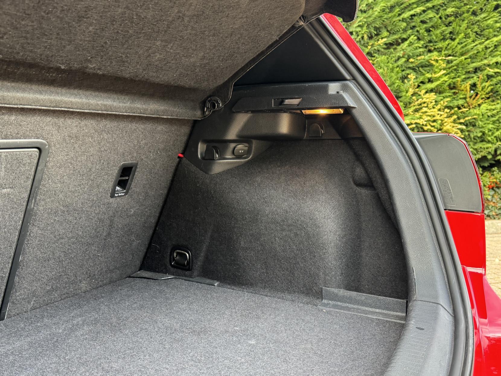 Volkswagen Golf 2.0 TSI BlueMotion Tech R Hatchback 3dr Petrol Manual 4Motion Euro 6 (s/s) (300 ps)